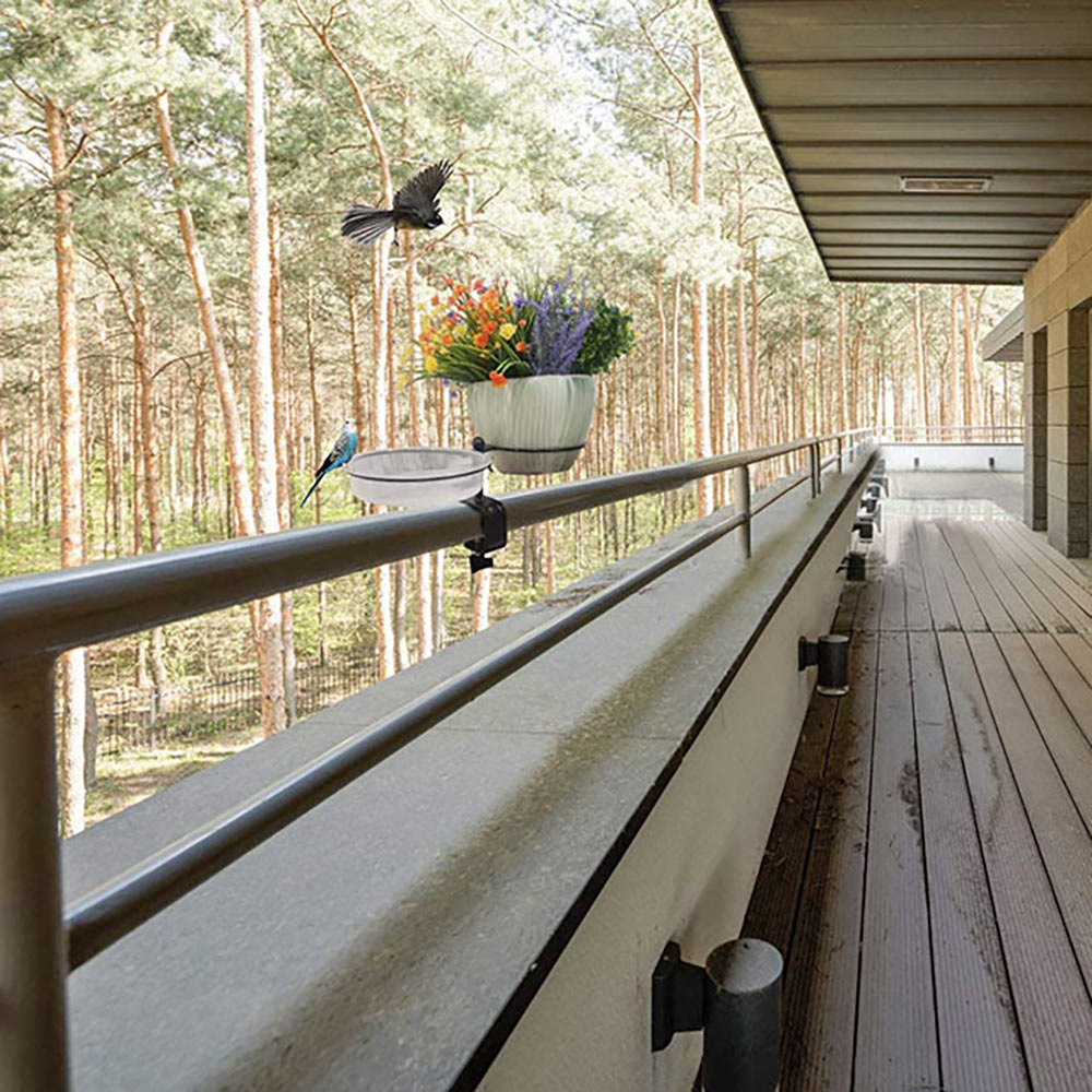 deck bird feeder